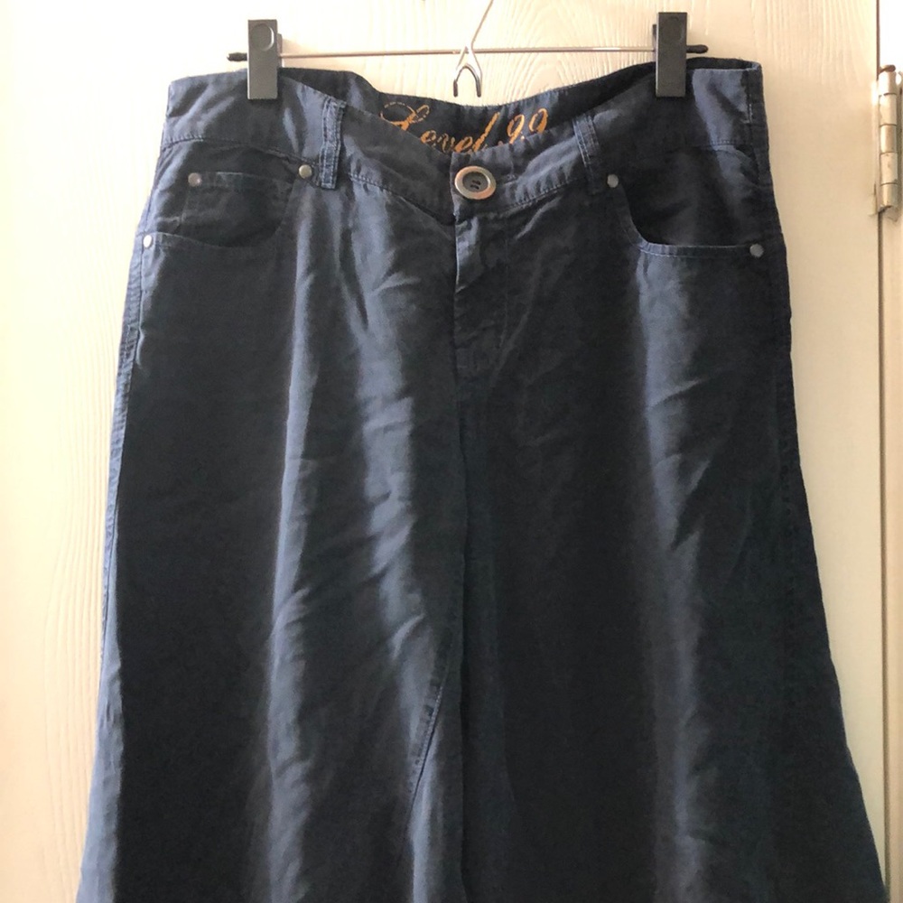 Level 99 Tencel Gaucho Capri Pants